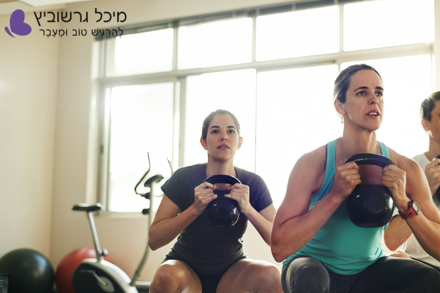 קריאטין מונוהידראט בכף מדידה – תוסף תזונה לנשים